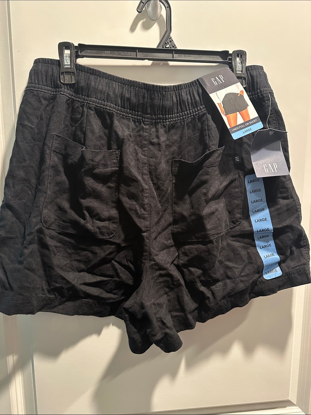 GAP Black High-Waist Drawstring Linen-Blend Shorts - Picture 2 of 2
